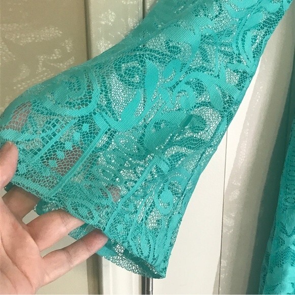 Sandra Darren Dress - Picture 7 of 9